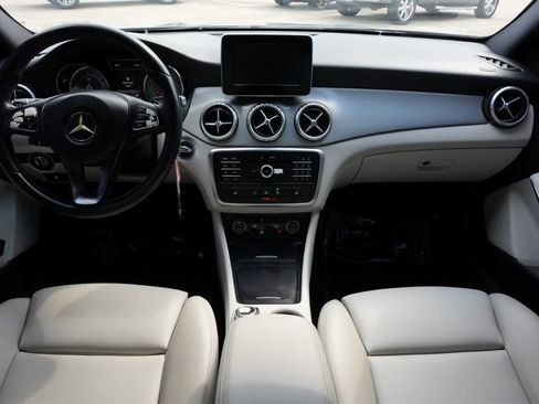 Used 2016 Mercedes-Benz GLA 250 image 7