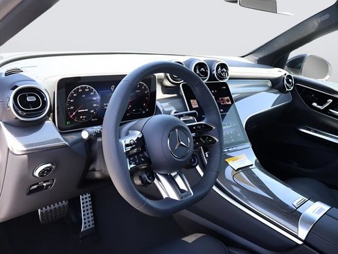 Used 2025 Mercedes-Benz GLC 43 AMG 4MATIC image 20