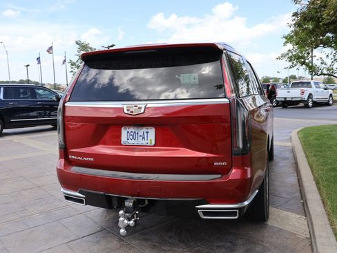 Used 2023 Cadillac Escalade Premium Luxury w/ Performance Package AWD/4WD image 10