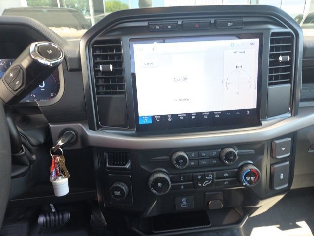 Used 2024 Ford F150 XL RWD image 5