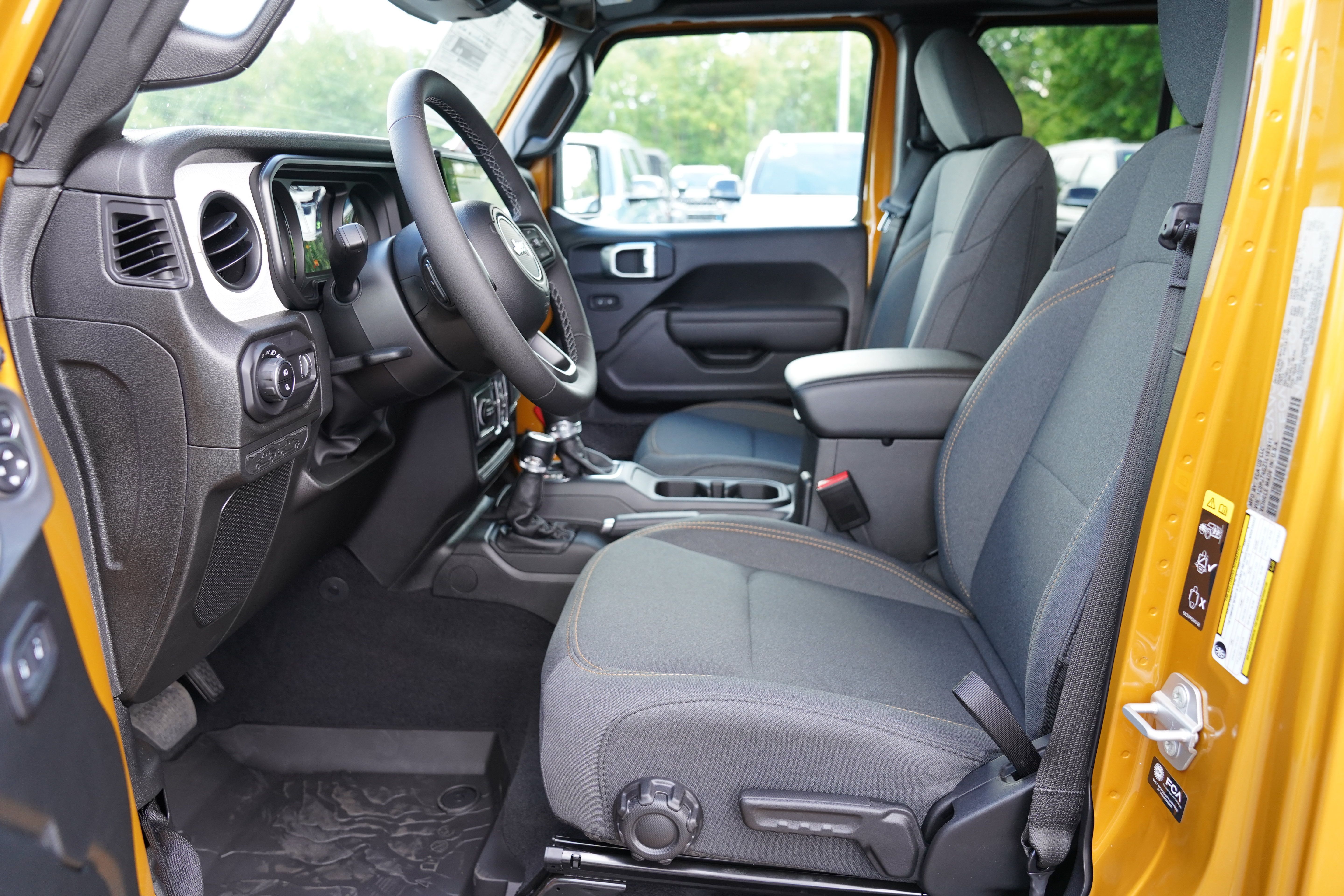 New 2026 Jeep Gladiator Sport AWD/4WD image 4