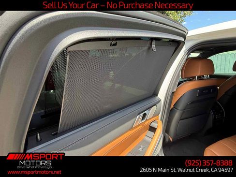 Used 2022 BMW X6 xDrive40i w/ Executive Package AWD/4WD image 11