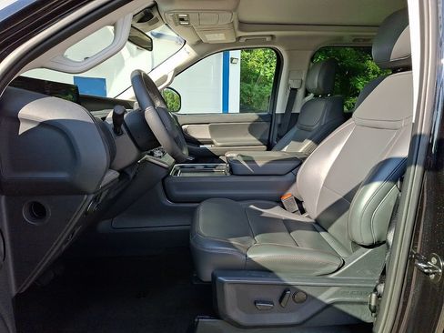 Used 2025 Ford Expedition Active AWD/4WD image 15