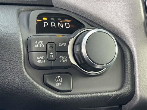 New 2026 RAM 1500 4x4 Crew Cab image 8