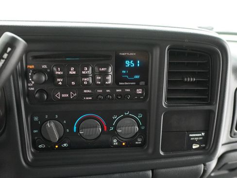 Used 2001 Chevrolet Silverado 1500 LT RWD image 15