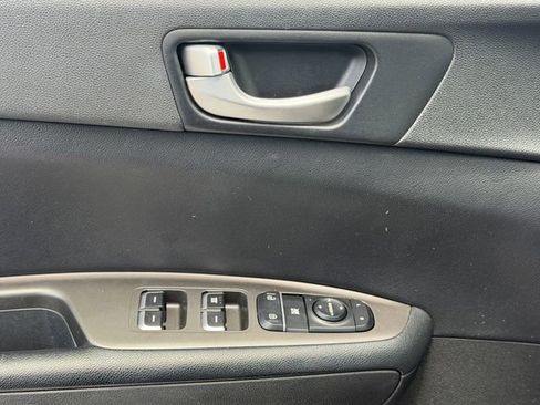 Used 2020 Kia Optima LX FWD image 21