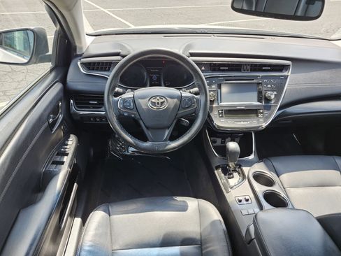 Used 2016 Toyota Avalon Touring FWD image 29
