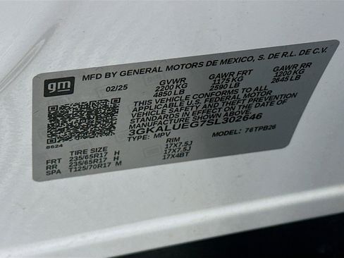 Used 2025 GMC Terrain Elevation AWD/4WD image 12