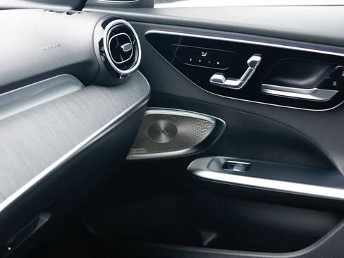 Certified 2024 Mercedes-Benz C 300 4MATIC Sedan image 31