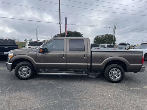 Used 2015 Ford F250 Lariat w/ Lariat Ultimate Package image 6