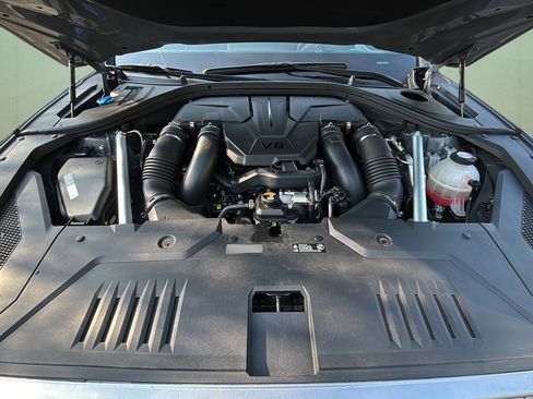 Used 2022 Genesis GV70 3.5T Sport w/ Sport Prestige Package image 12