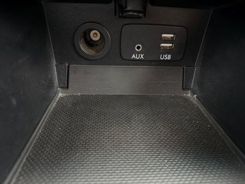 Used 2017 Subaru Outback 3.6R Limited image 38