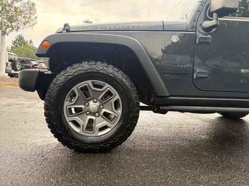 Used 2016 Jeep Wrangler Rubicon w/ Power Convenience Group AWD/4WD image 10