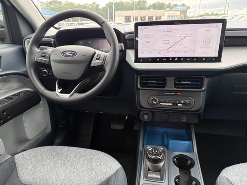 New 2026 Ford Maverick XLT w/ XLT Luxury Package FWD image 3