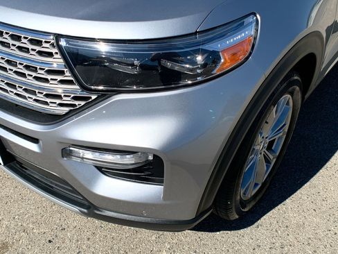 Used 2022 Ford Explorer Limited image 12