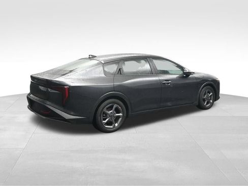 Used 2025 Kia K4 FWD image 5