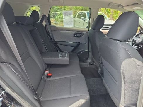 Used 2023 Nissan Rogue S FWD image 16