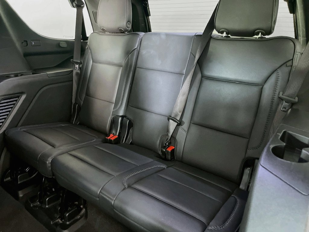 Used 2025 GMC Yukon Denali AWD/4WD image 31