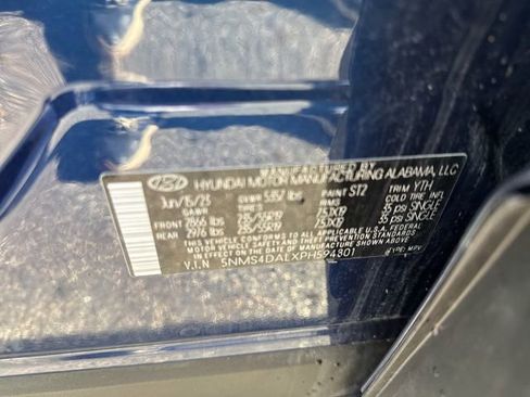 Certified 2023 Hyundai Santa Fe Limited image 31