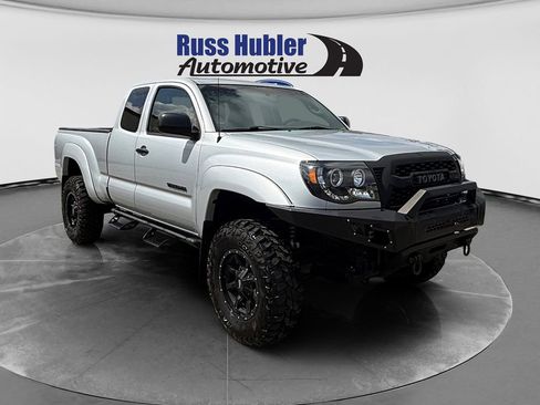 Used 2010 Toyota Tacoma 4x4 Access Cab V6 image 7
