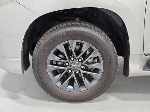 Used 2023 Lexus GX 460 Premium image 5