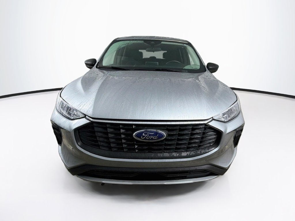 Used 2023 Ford Escape Active AWD/4WD image 2