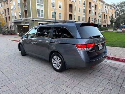 Used 2016 Honda Odyssey SE image 4