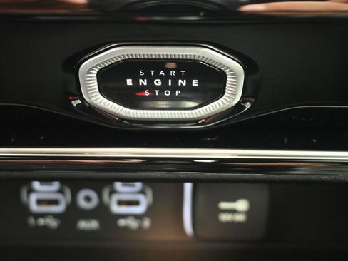 New 2026 Jeep Grand Cherokee Limited AWD/4WD image 3