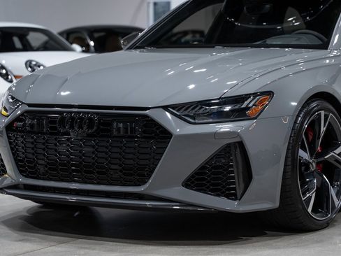 Used 2022 Audi RS 6 4.0T quattro Avant w/ Carbon Optic Package image 68