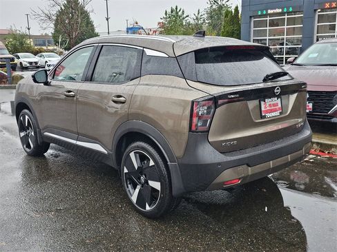 New 2026 Nissan Kicks SR image 4