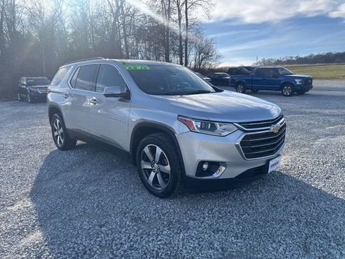 Used 2020 Chevrolet Traverse LT w/ LT Premium Package image 1