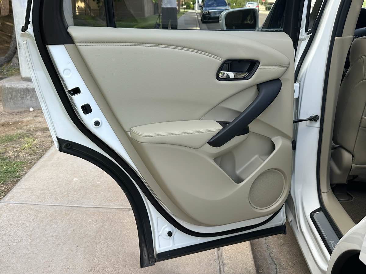 Used 2017 Acura RDX w/ Advance Package FWD image 43
