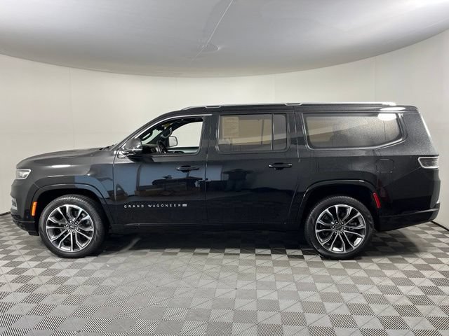 Used 2023 Jeep Grand Wagoneer L Series III w/ Rear Seat Video Group 1 AWD/4WD image 4