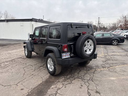 Used 2012 Jeep Wrangler Unlimited Sport AWD/4WD image 3