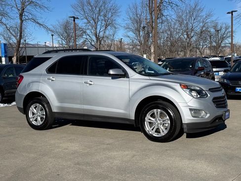 Used 2016 Chevrolet Equinox LT w/ Convenience Package image 3