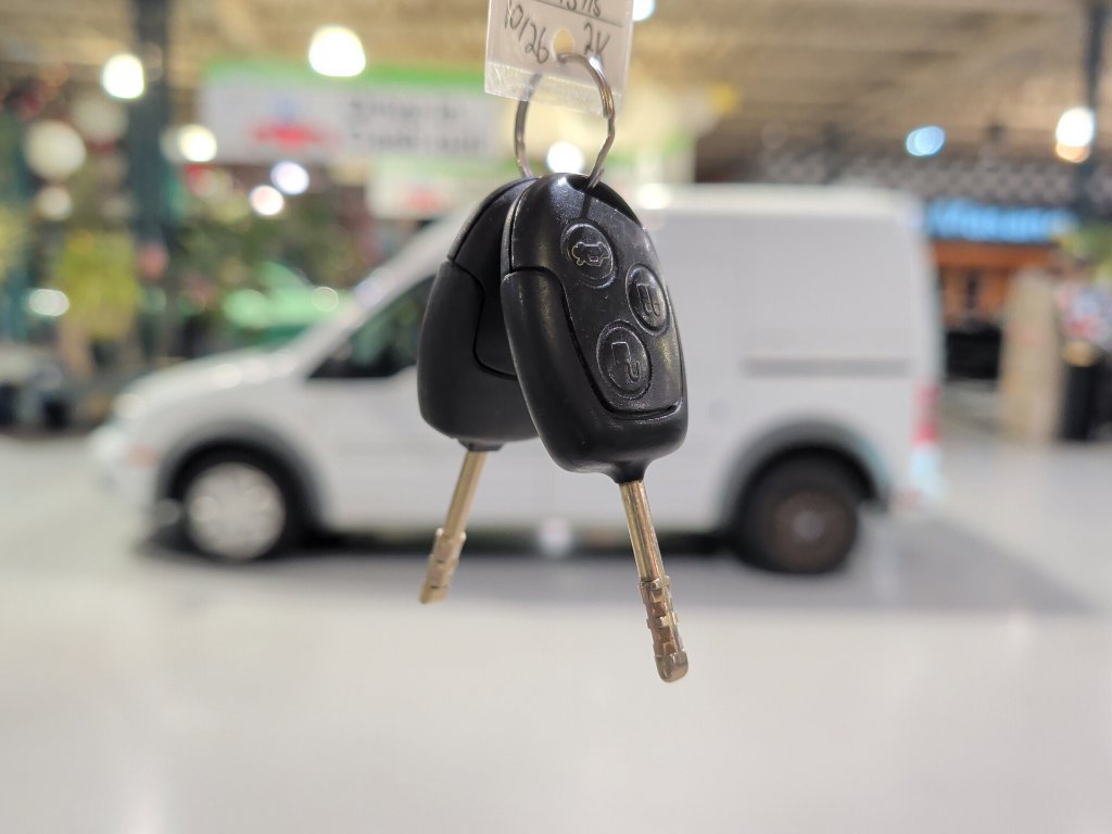 Used 2012 Ford Transit Connect XLT FWD image 9