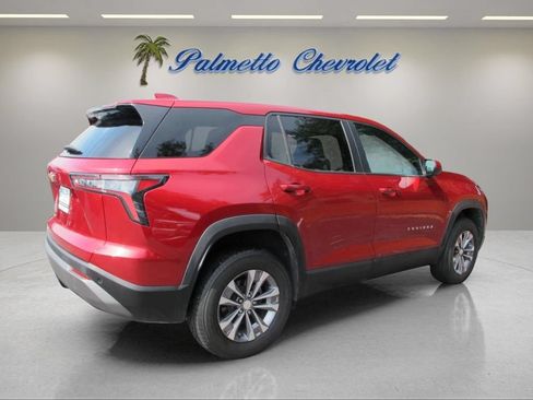 Used 2026 Chevrolet Equinox LT w/ Convenience Package II FWD image 3