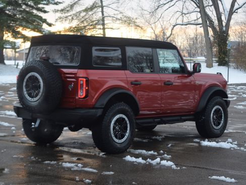 Used 2023 Ford Bronco Badlands w/ Sasquatch Package image 24