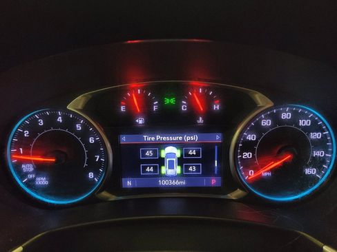Used 2019 Chevrolet Equinox Premier FWD image 23