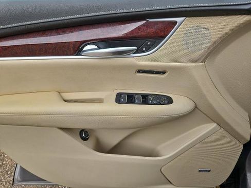 Certified 2018 Cadillac XT5 Luxury w/ Driver Awareness Package image 22