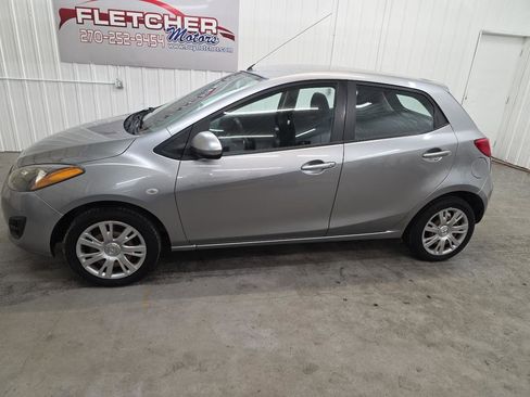 Used 2014 MAZDA MAZDA2 Sport image 8