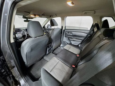 Certified 2026 Nissan Rogue SV image 19