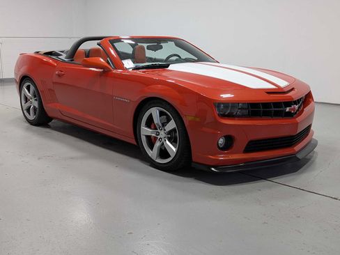 Used 2011 Chevrolet Camaro SS w/ RS Package RWD image 7