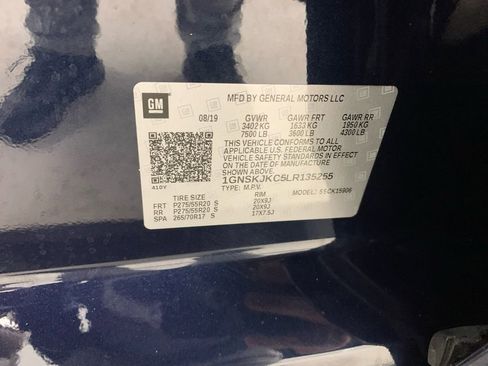 Used 2020 Chevrolet Suburban Premier w/ Max Trailering Package AWD/4WD image 18