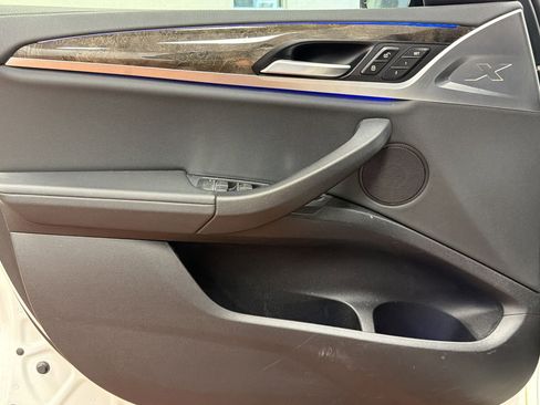 Used 2020 BMW X4 M40i w/ Premium Package image 12