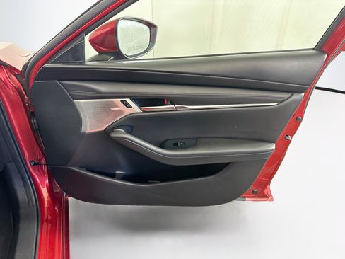 Used 2021 MAZDA MAZDA3 s FWD image 32
