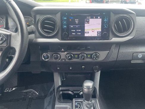 Used 2017 Toyota Tacoma TRD Off-Road w/ Tow Package (A/T) image 14