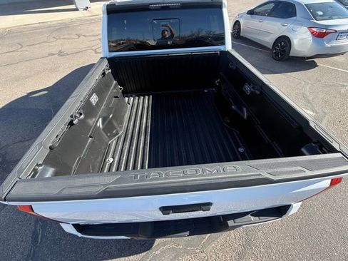 Used 2025 Toyota Tacoma SR5 image 9