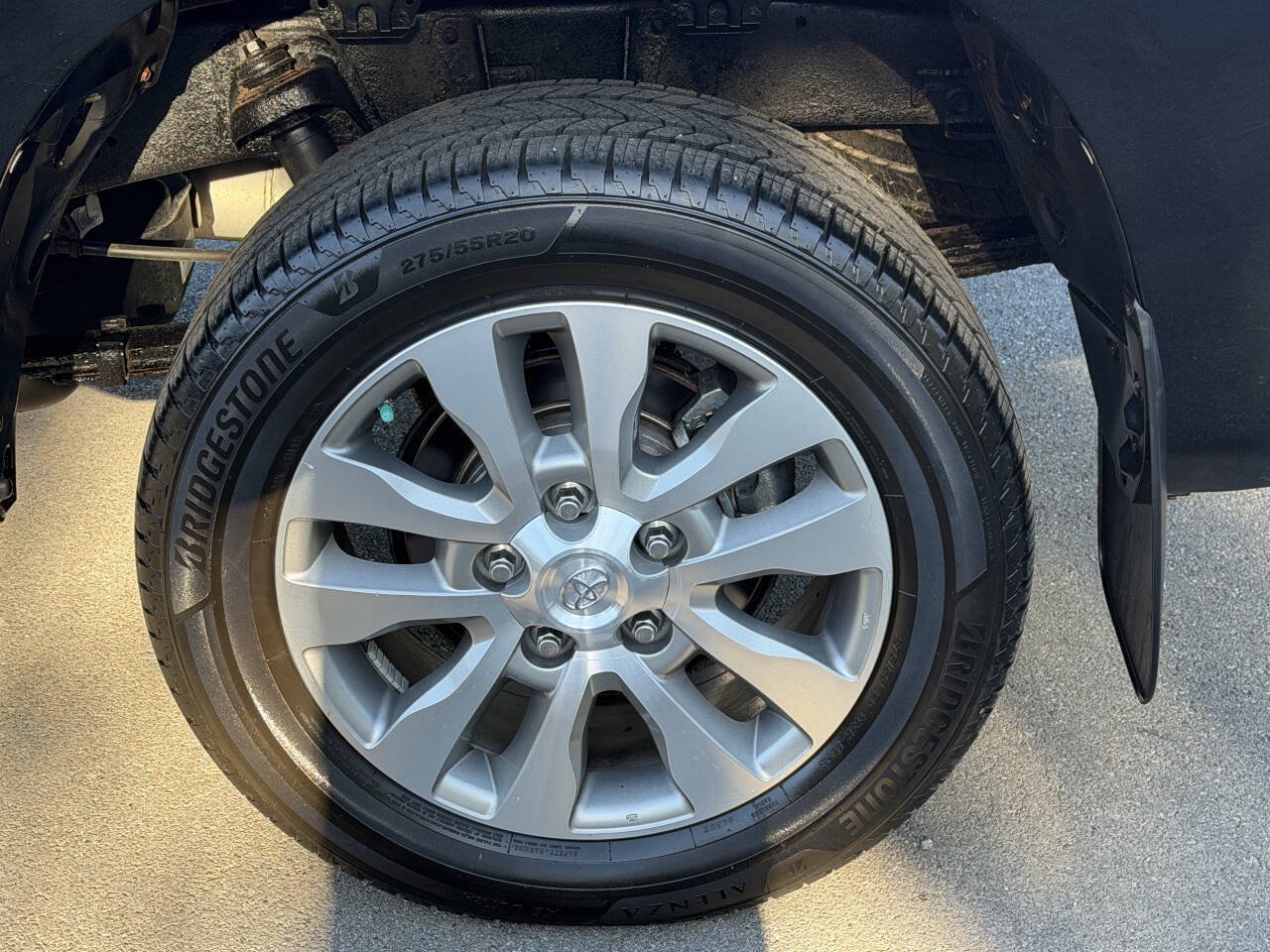 Used 2012 Toyota Tundra Limited w/ Platinum Pkg AWD/4WD image 32