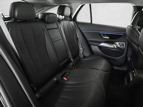 Used 2025 Mercedes-Benz E 450 4MATIC All-Terrain Wagon image 22